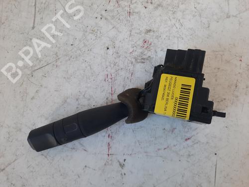 Used Headlight switch PEUGEOT 206 Hatchback (2A/C) 1.4 i (75 hp) 10525227