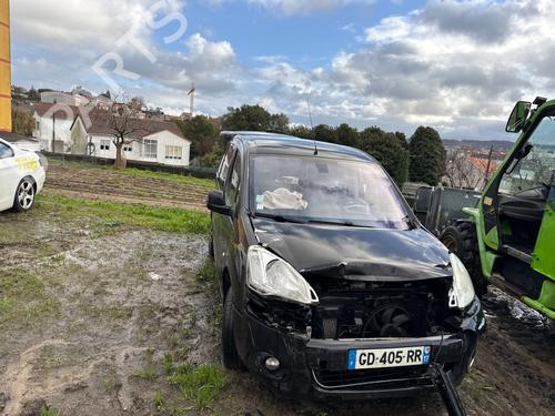 Used Right front steering knuckle CITROËN BERLINGO MULTISPACE (B9) 1.6 HDi 90 (92 hp) 32079092