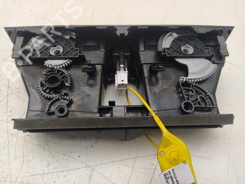 Air vent VW GOLF VI (5K1) 1.6 TDI | BP18570461I21 