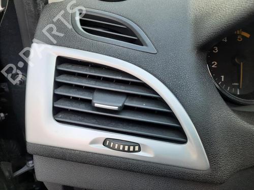 Used Air vent RENAULT MEGANE III Coupe (DZ0/1_) [2008-2016]  11736991