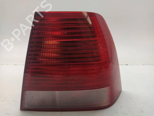 Used Right taillight VW BORA I (1J2) 1.6 16V (105 hp) 10193578