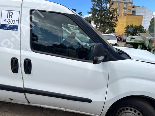 Dør høyre foran FIAT DOBLO Cargo (263_) 1.6 D Multijet (263ZXE1B, 263ZXS1B, 263ZXY1B, 263WXE1B,... 0052155064 |