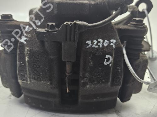 Used Right front brake caliper MERCEDES-BENZ C-CLASS (W203) C 220 CDI (203.008) (150 hp) 19726707