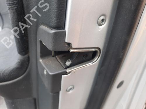 Used Front right lock MERCEDES-BENZ C-CLASS (W203) [2000-2007]  12678778