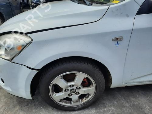 Used Left front fenders KIA CEE'D Hatchback (ED) [2006-2012]  13535513