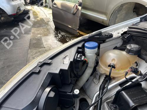 windscreen-washer-tank-citroen-c4-ii-nc_-2009-32708671 main image