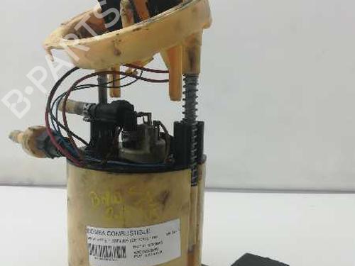 Used Fuel pump BMW 1 (E87) 118 d (122 hp) 3458953