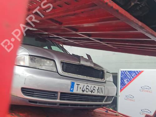 Gebruikte AUDI A4 B5 (8D2) 2.6 4946628 Onderdelen