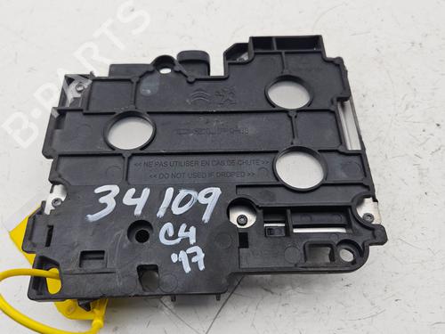 Used Electronic module CITROËN C4 CACTUS 1.2 THP 110 (110 hp) 31158766