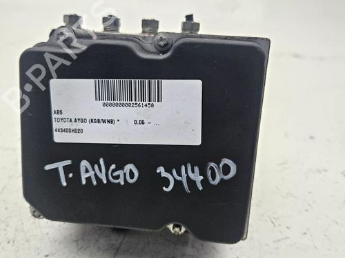abs-pump-toyota-rav-4-ii-_a2_-2000-2001-2002-2003-2004-2005-30700823 main image