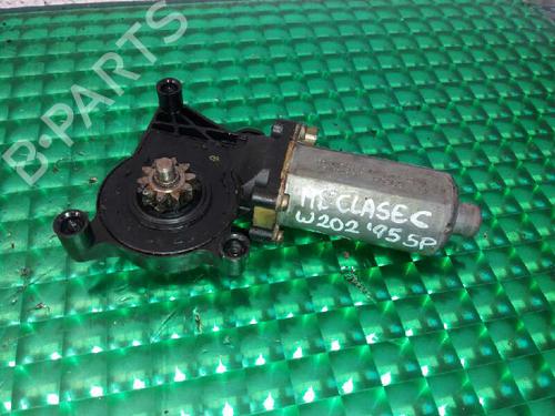 Used Right front window motor MERCEDES-BENZ C-CLASS (W202) C 220 (202.022) (150 hp) 577726