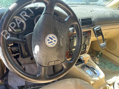 Used Steering wheel VW PASSAT B5.5 Variant (3B6) 4.0 W8 4motion (275 hp) 31916537