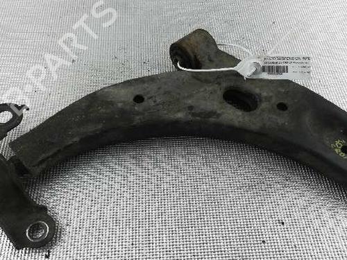 Used Right front suspension arm KIA CARENS II MPV (FJ) 2.0 CRDi (113 hp) 2584315