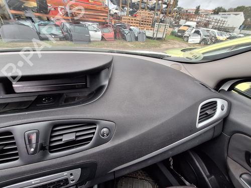 Dashboard RENAULT SCÉNIC III (JZ0/1_) | BP30328590C46
