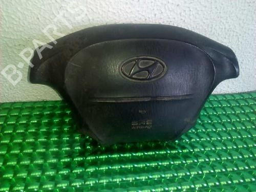 Used Driver airbag HYUNDAI H-1 / STAREX Bus (A1) 2.5 CRDi (140 hp) 539871