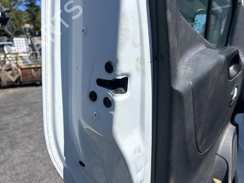 front-left-lock-renault-trafic-iii-van-fg_-2014-27693081 main image