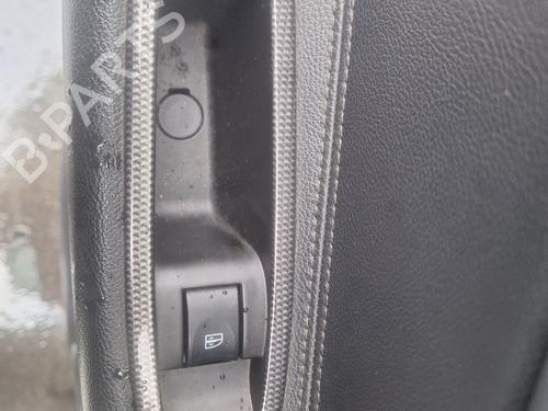 Used Left rear window switch RENAULT KOLEOS I (HY_) 2.0 dCi (HY0K) (150 hp) 29278829
