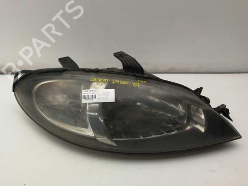 Phare droit DAEWOO LACETTI Hatchback (KLAN) 1.4 (95 hp) 00000652 | 00000652 |