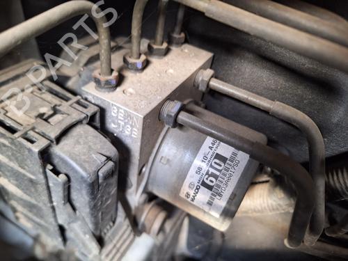 ABS Bremseaggregat KIA CARENS IV 1.7 CRDi (116 hp) 21010220