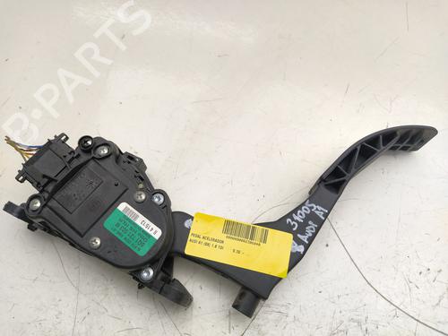 Used Pedal AUDI A1 (8X1, 8XK) 1.6 TDI (90 hp) 15810563