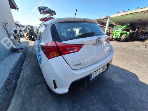 Used Parts TOYOTA AURIS (_E15_) 1.4 D-4D (NDE150_, NDE150R) (90 hp) 4403365