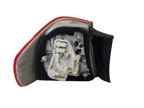 right-taillight-bmw-3-e90-2004-2005-2006-2007-2008-2009-2010-2011-2012-34372276 main image