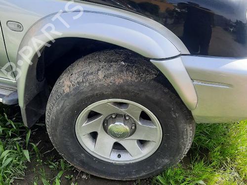 Forskærm Højre MITSUBISHI L200 (K7_T, K6_T, K5_T) [1996-2011]  25131226