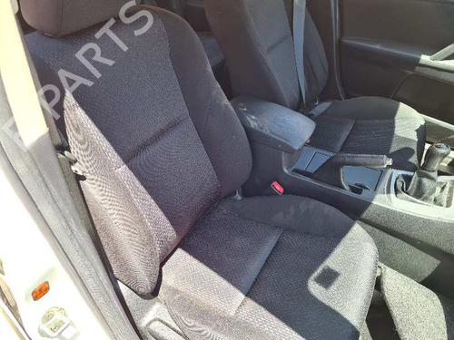 Sæde højre fortil MAZDA 3 (BL) 1.6 MZR (BL14) (105 hp) 5811047