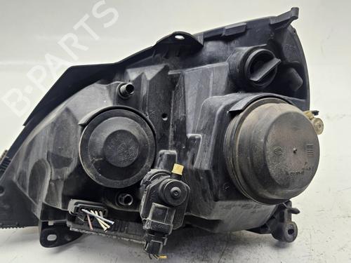 Used Right headlight RENAULT CLIO III (BR0/1, CR0/1) 1.4 16V (98 hp) 31043724