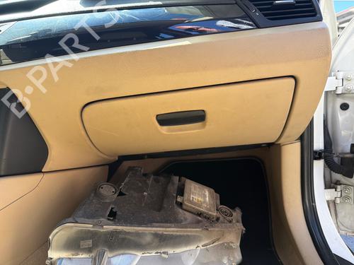 Used Glove box Glove box 37149437 37149437