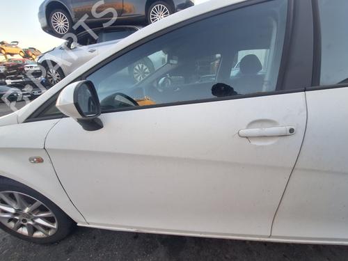 Left front door SEAT LEON (1P1) 1.6 TDI | BP31258276C2