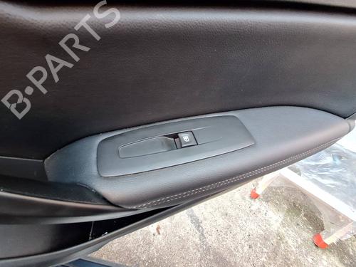 right-front-window-switch-renault-megane-iv-hatchback-b9amn_-2015-39185270 main image