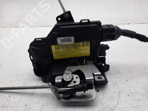 Used Front right lock AUDI A4 B6 (8E2) 1.9 TDI quattro (130 hp) 10720086