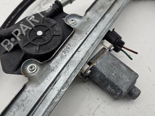 Elevalunas delantero derecho MITSUBISHI COLT VI (Z3_A, Z2_A) 1.1 (Z31A, Z32A) (75 hp) 31189334