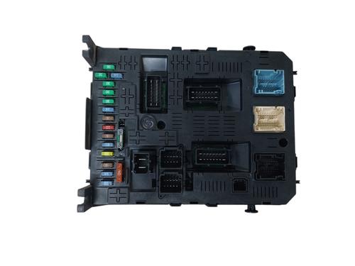 Used Fuse box Fuse box 38014691 38014691