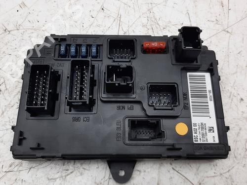 Used Fuse box PEUGEOT 407 (6D_) 2.0 (6DRFNB, 6DRFNE) (136 hp) 7165887