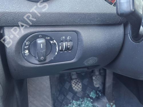 Used Headlight switch AUDI A3 (8P1) [2003-2013]  29335319