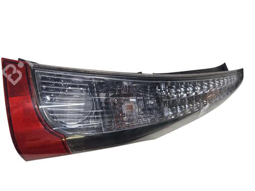 Used Right taillight Right taillight MITSUBISHI GRANDIS (NA_W) 2.0 DI-D (NA8W) (136 hp) 34344257 34344257