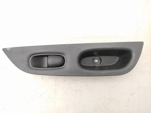 Right rear window switch NISSAN X-TRAIL III (T32_, T32R, T32RR) 1.6 dCi ALL MODE 4x4-i (NT32) (130 hp) 16895647