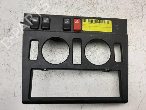 Used Warning switch MERCEDES-BENZ C-CLASS (W202) C 220 D (202.121) (95 hp) 9366435