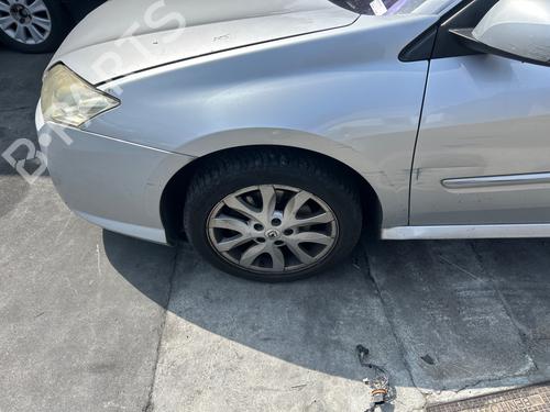 Used Left front fenders RENAULT LAGUNA III (BT0/1) 2.0 dCi (BT01, BT08, BT09, BT0E, BT0K, BT12, BT1C, BT1D,... (150 hp) 26650781