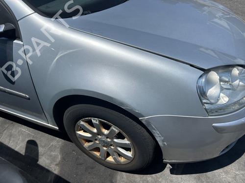 Used Right front fenders VW GOLF V (1K1) [2003-2010]  28041886