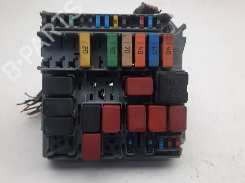 Used Fuse box FIAT 500 (312_) 1.2 LPG (312AXA1A) (69 hp) 25122155