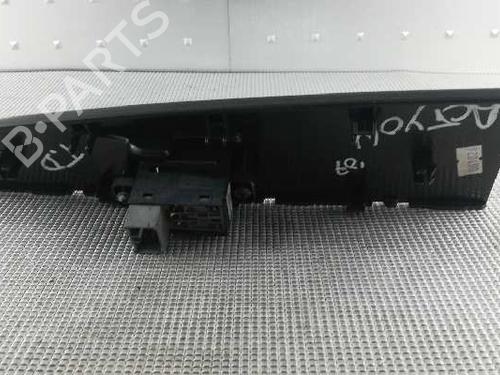 Right rear window switch SSANGYONG ACTYON I 2.0 Xdi | BP3120320I28 