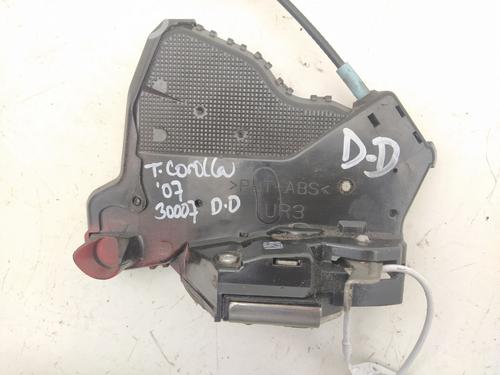 Used Front right lock TOYOTA COROLLA (_E12_) [2001-2008]  21682252