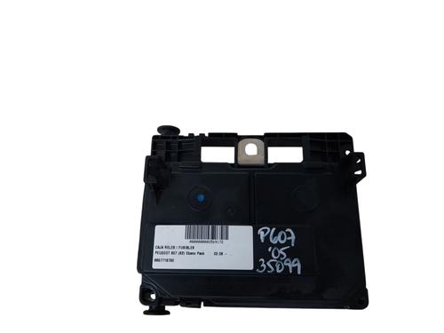 Fuse box PEUGEOT 607 (9D, 9U) 2.7 HDi 24V | BP37071743E1 - Image 2