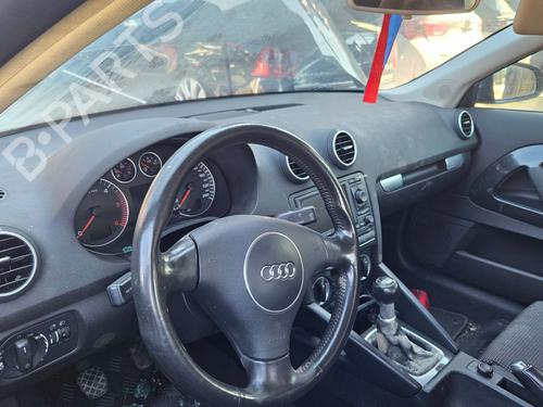 Instrumentbræt AUDI A3 (8P1) [2003-2013]  29335314