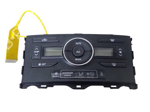 climate-control-toyota-auris-_e18_-2012-2013-2014-2015-2016-2017-2018-2019-34718617 main image