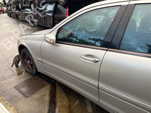 Used Left front door MERCEDES-BENZ C-CLASS (W203) C 220 CDI (203.006) (136 hp) 32234565