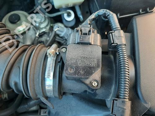 mass-air-flow-sensor-toyota-corolla-saloon-_e12_-14-d-4d-nde120_-nde120r-2220433010-2000-2001-2002-2003-2004-2005-2006-2007-2008-10069615 main image